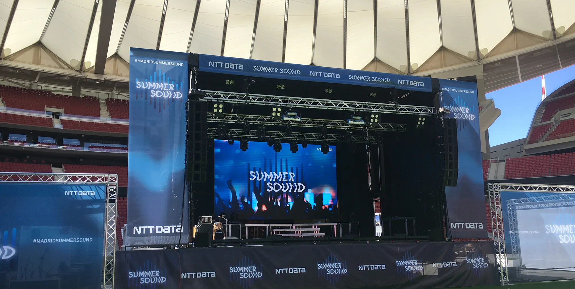 Camion escenario copia (1)